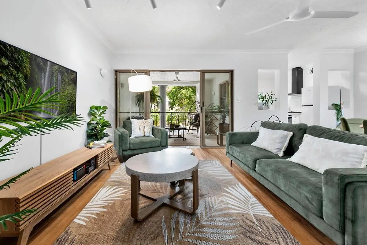 The Nest Cairns - 4 Pools Bbq & Resort Apartment