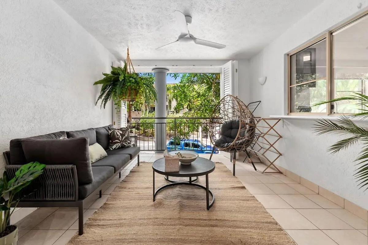 The Nest Cairns - 4 Pools Bbq & Resort Apartment
